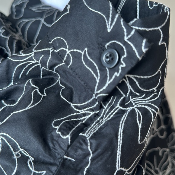 Button Down Blouson Sleeve Blouse - Picture 3 of 4